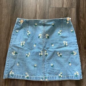 Jeans skirt with chamomile print  size 4